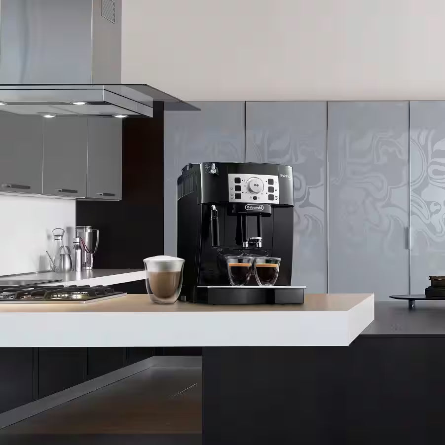DeLonghi Magnifica S ECAM21.110.B Fully Automatic Coffee Machine