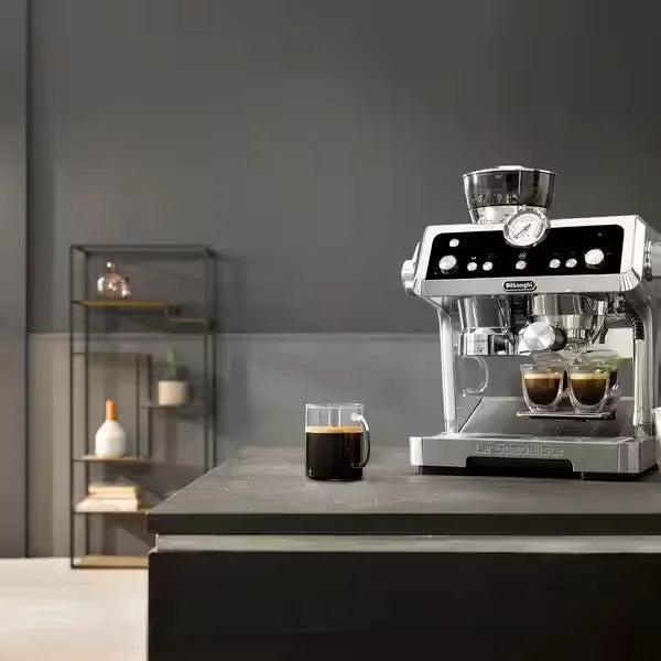 Latteholic DeLonghi EC9355.M, Barista Pump Espresso Machine