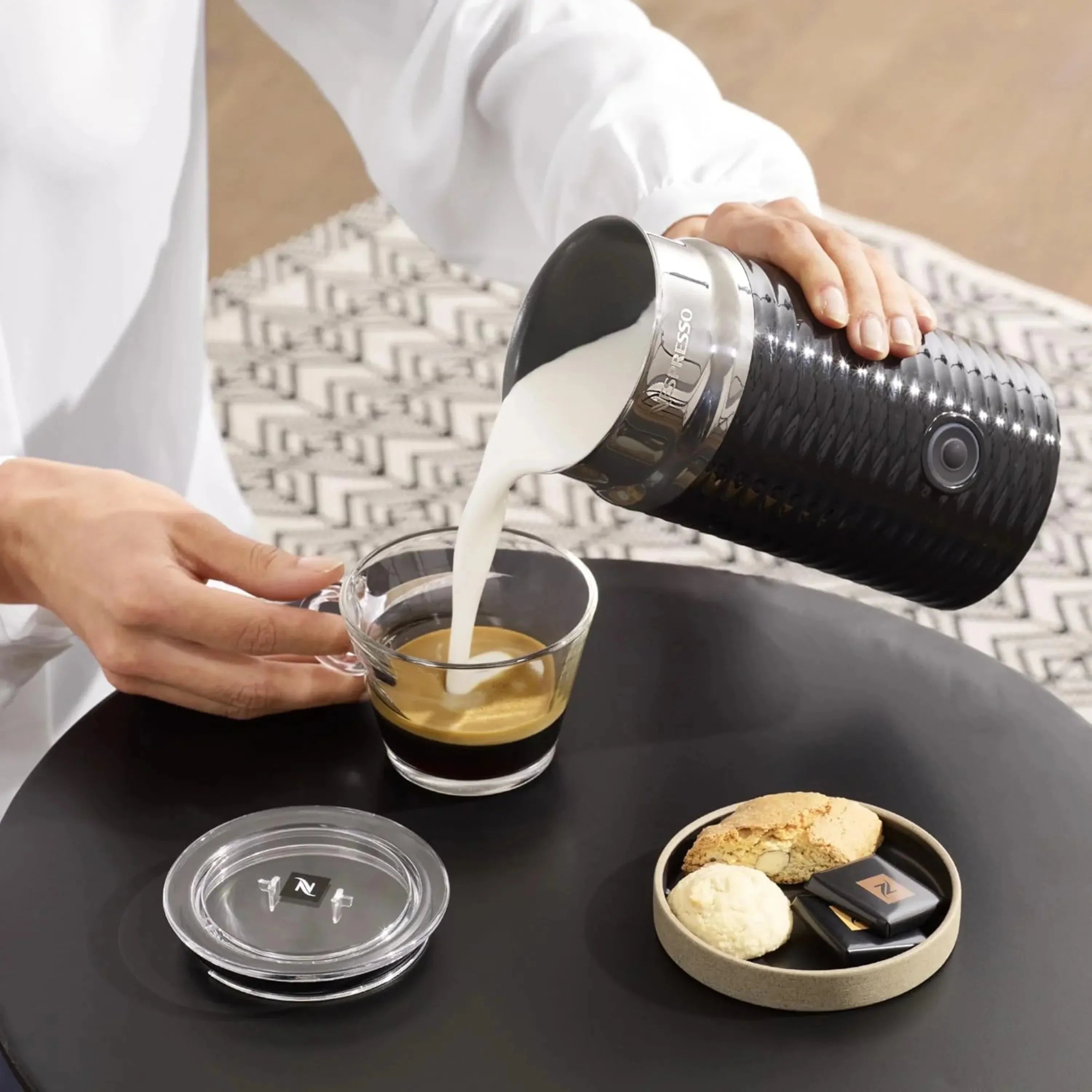 Nespresso Aeroccino 3 Milk Frother Black - Complete Standalone Unit